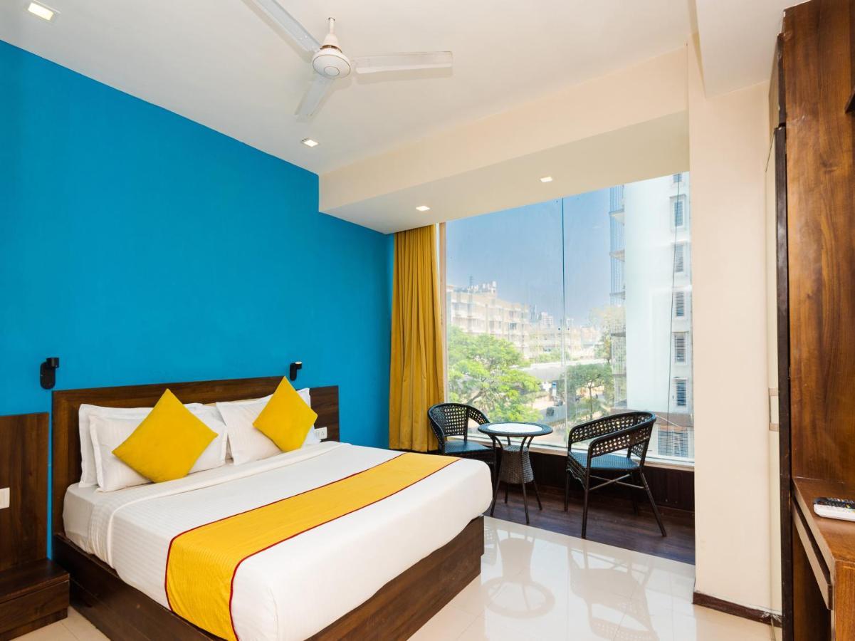 Hotel Aura - Near Malad Link Road Ґорай Екстер'єр фото